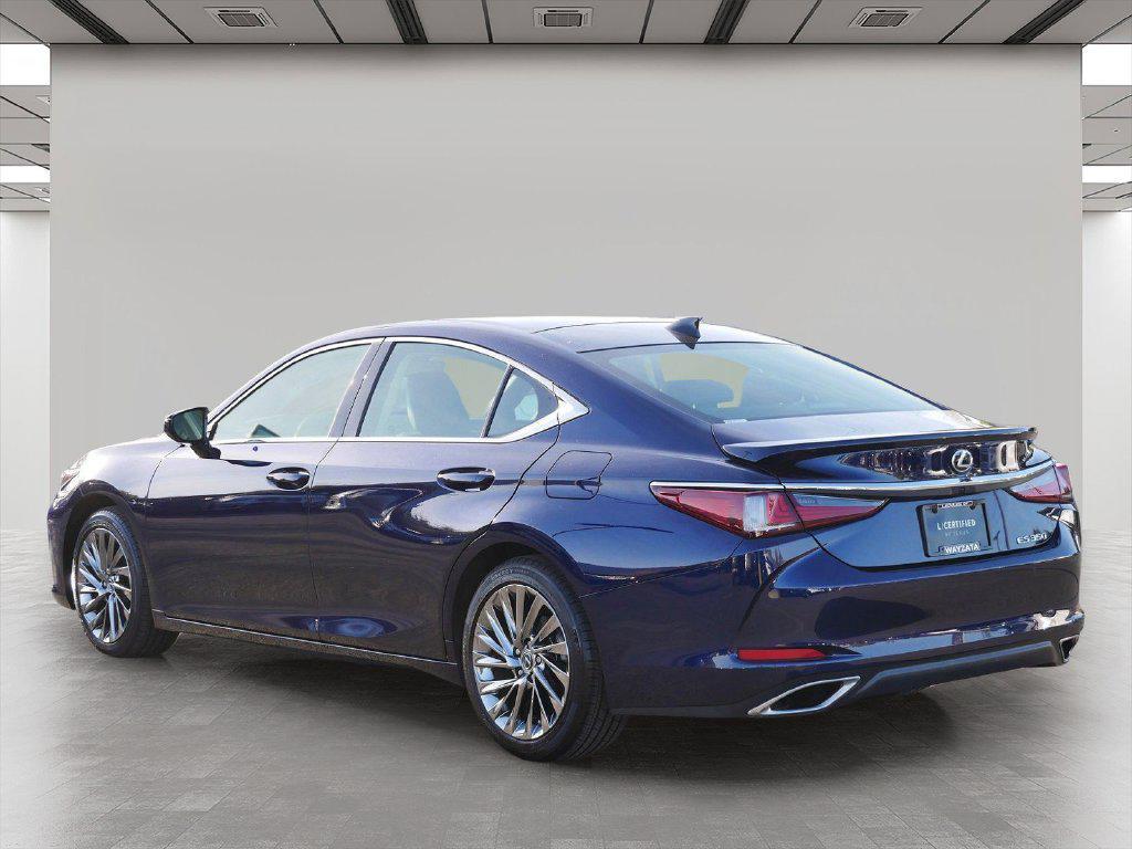 Lexus ES 2025