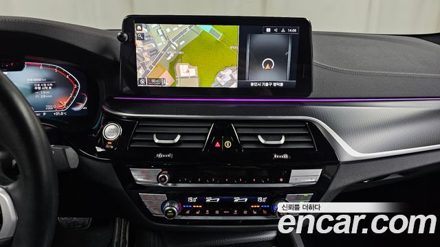 BMW 5 серии 2023