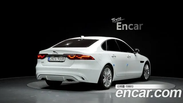 Jaguar XF 2021