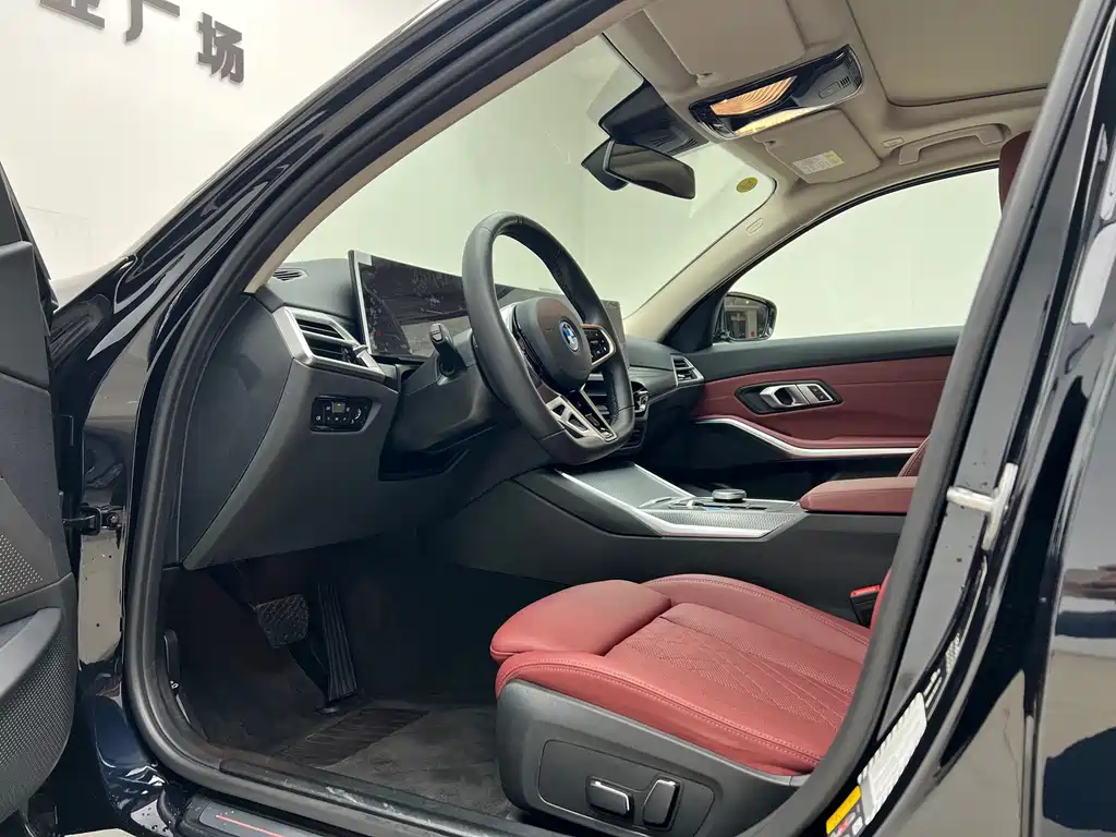 BMW i3 2024