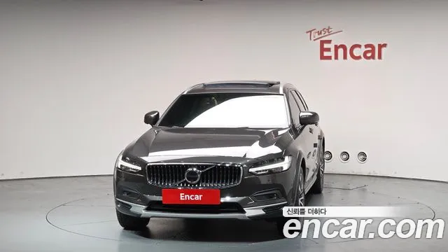 Volvo V90 2021