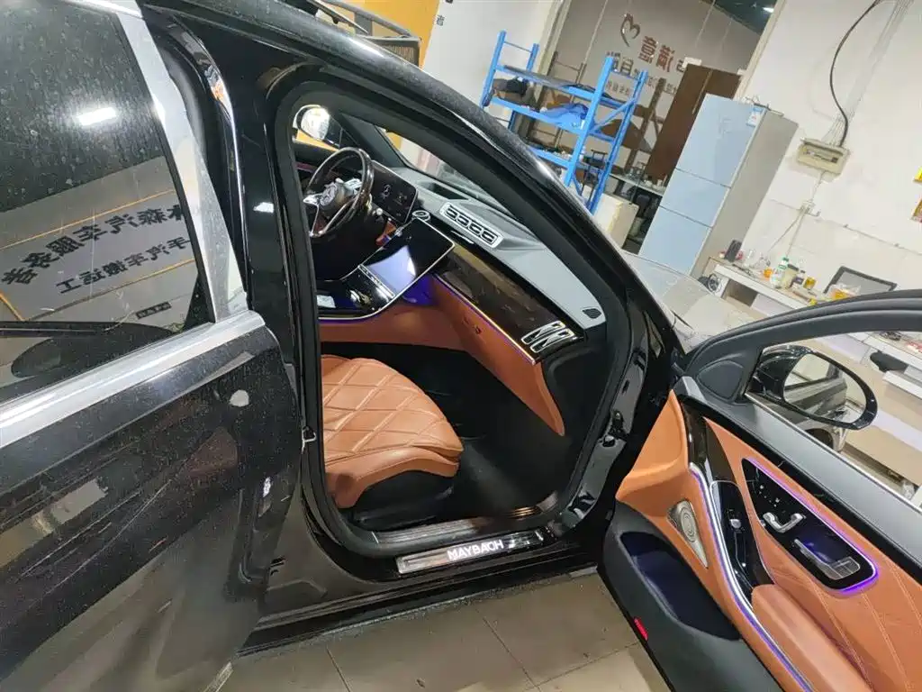 Mercedes-Benz Maybach S-Класс 2021