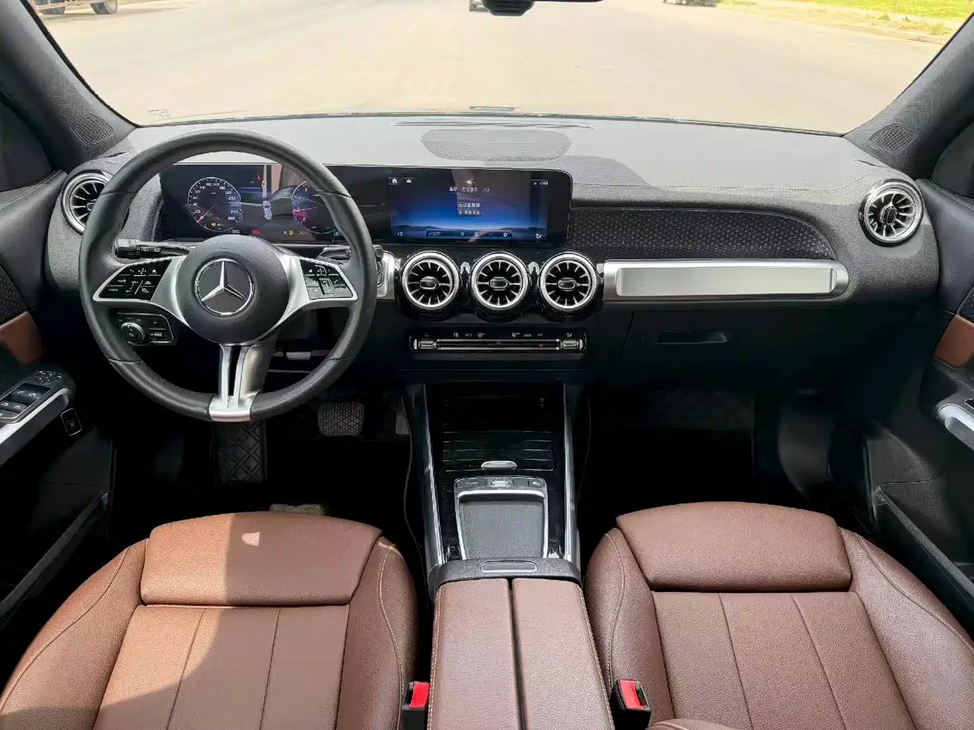Mercedes-Benz GLB 2025
