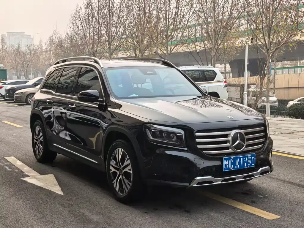 Mercedes-Benz GLB 2024