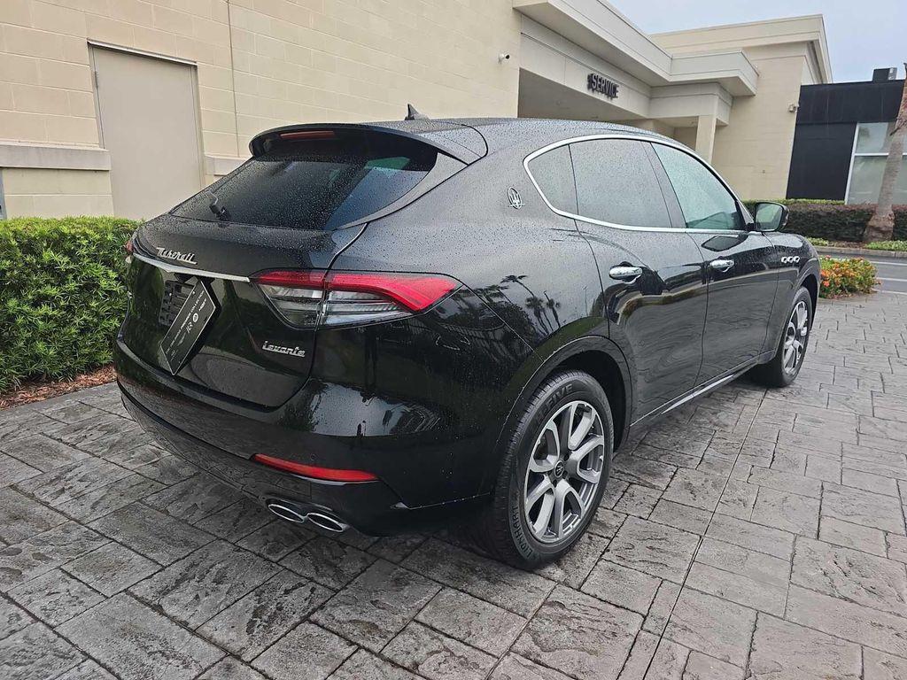 Maserati Levante 2021