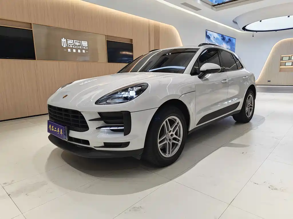 Porsche Macan 2021