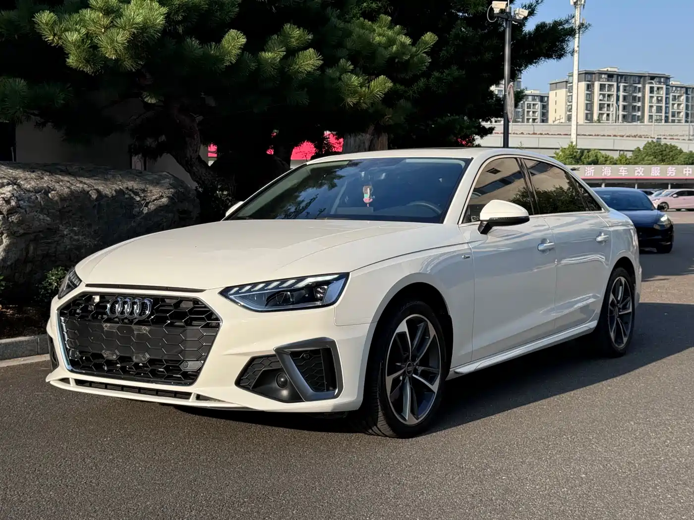 Audi A4 2023