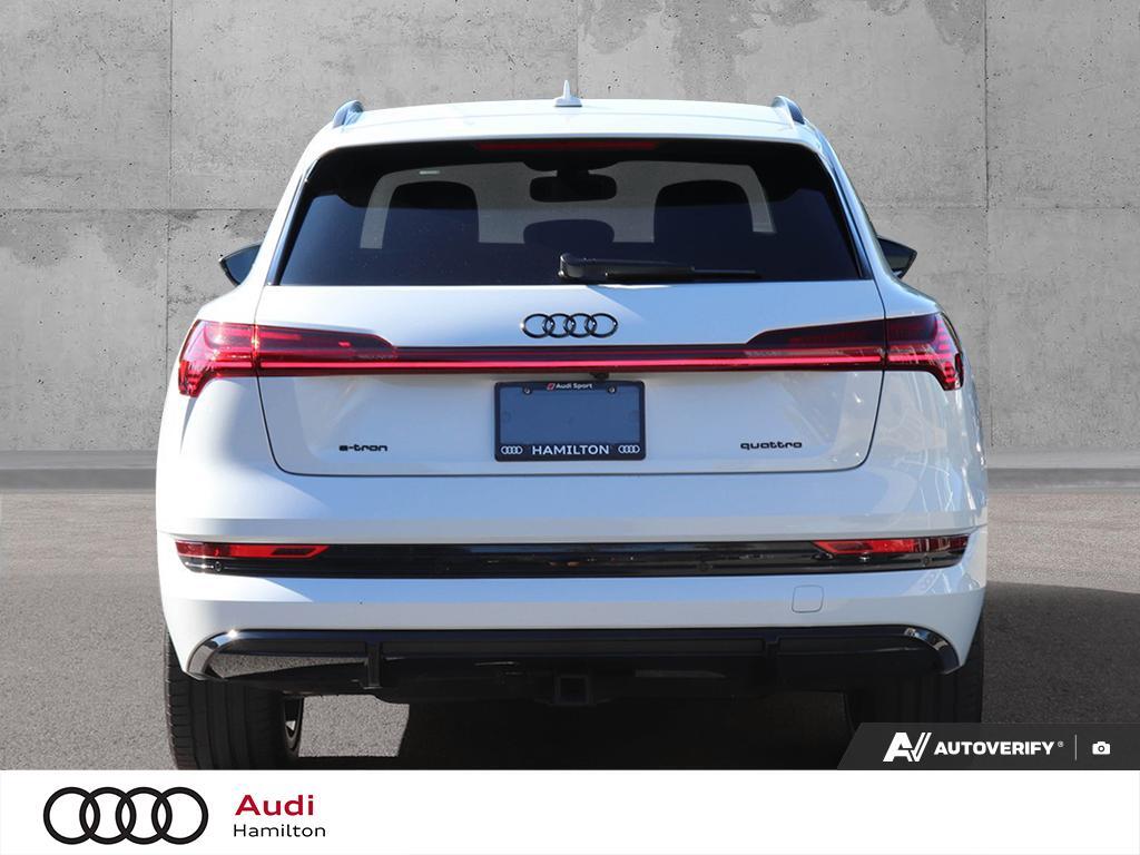 Audi e-tron 2022