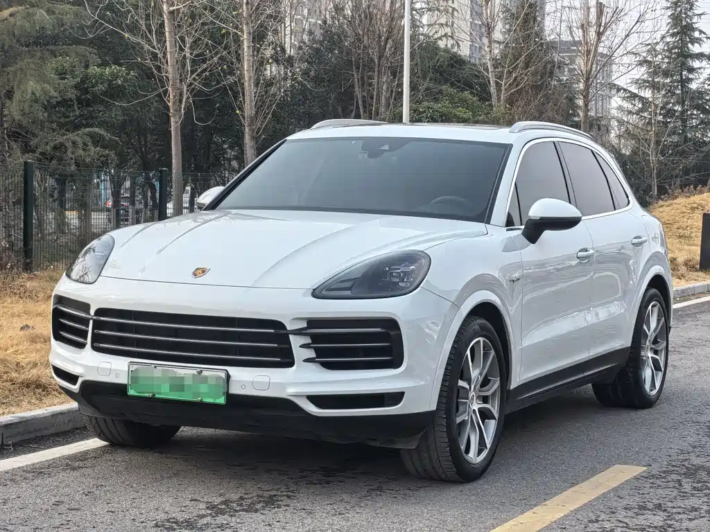Porsche Cayenne 2021