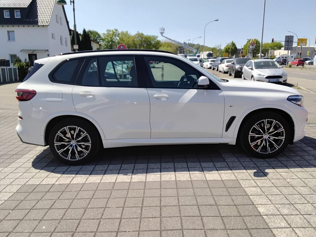 BMW X5 2022