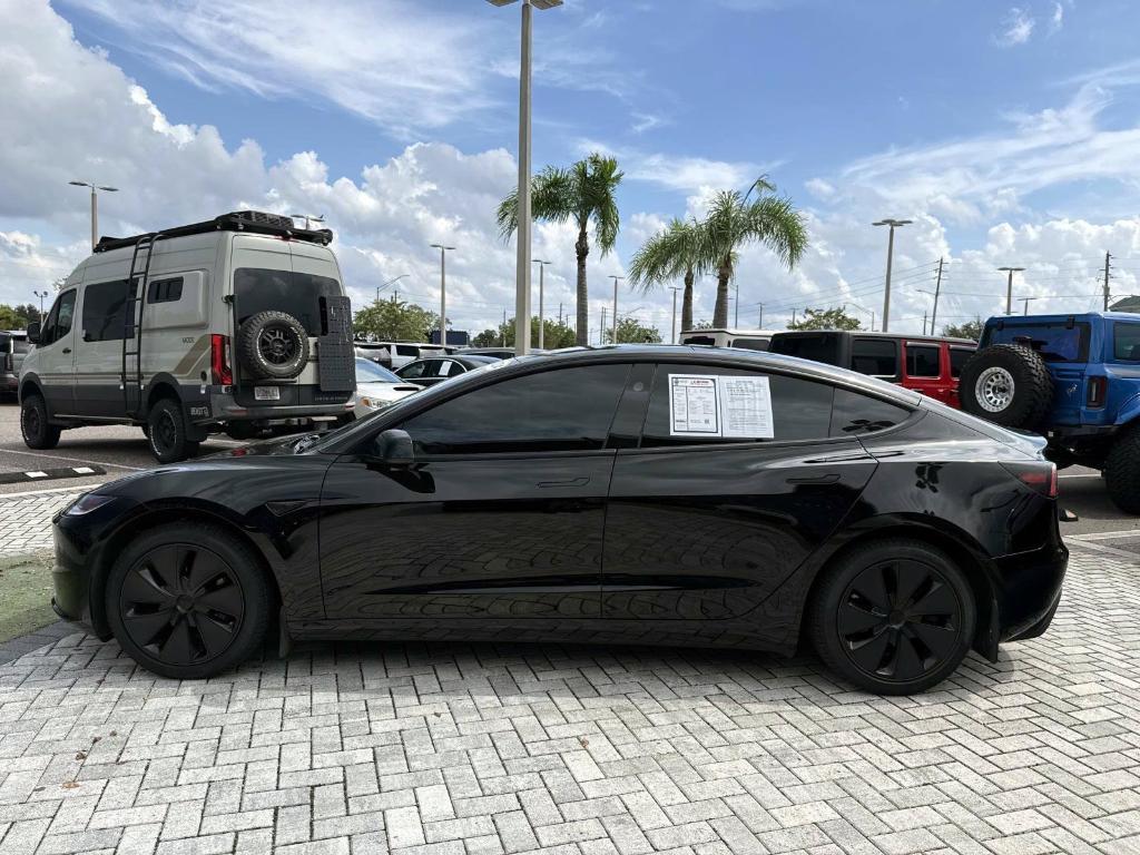 Tesla Model 3 2024