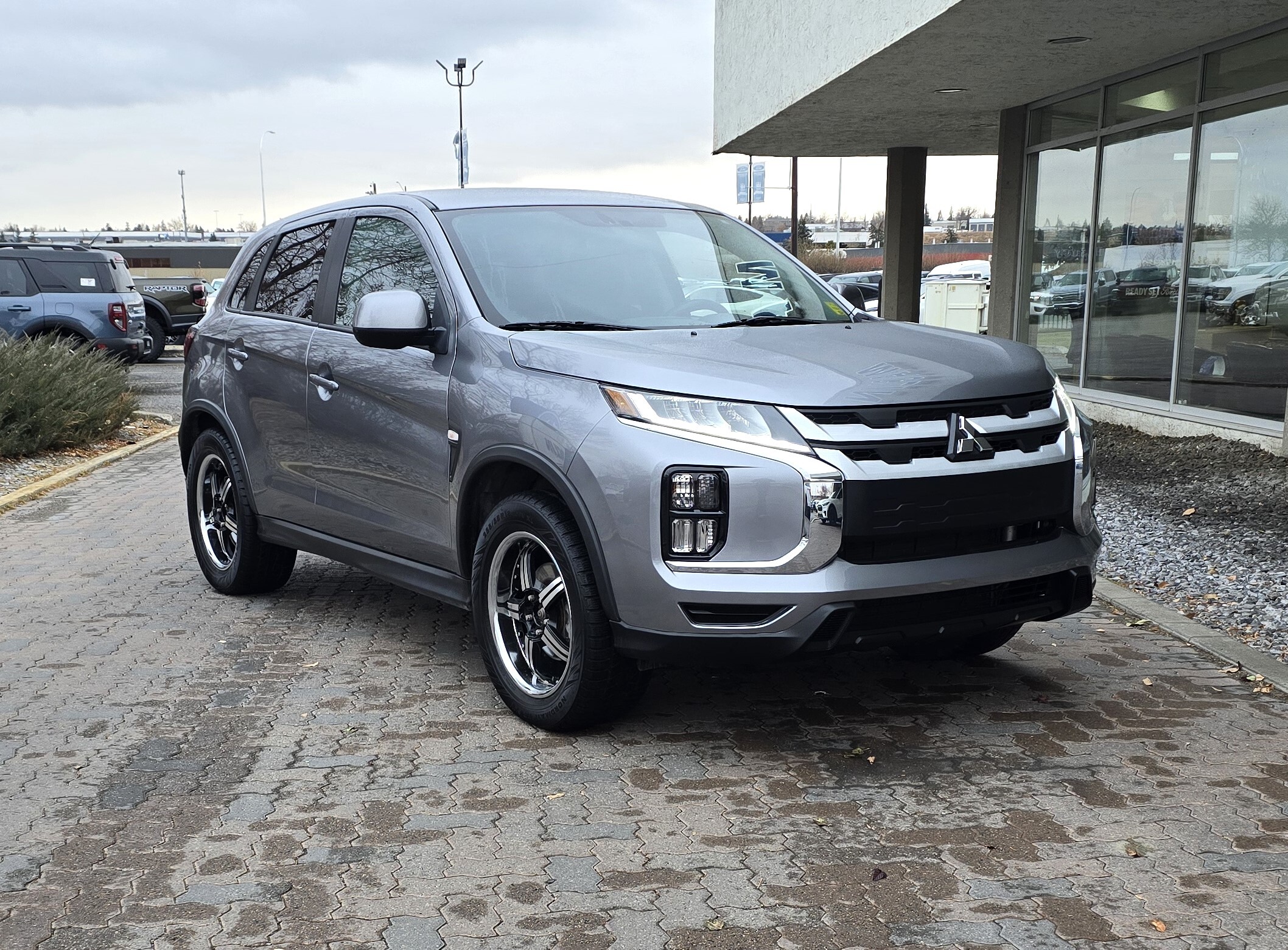 Mitsubishi RVR 2023