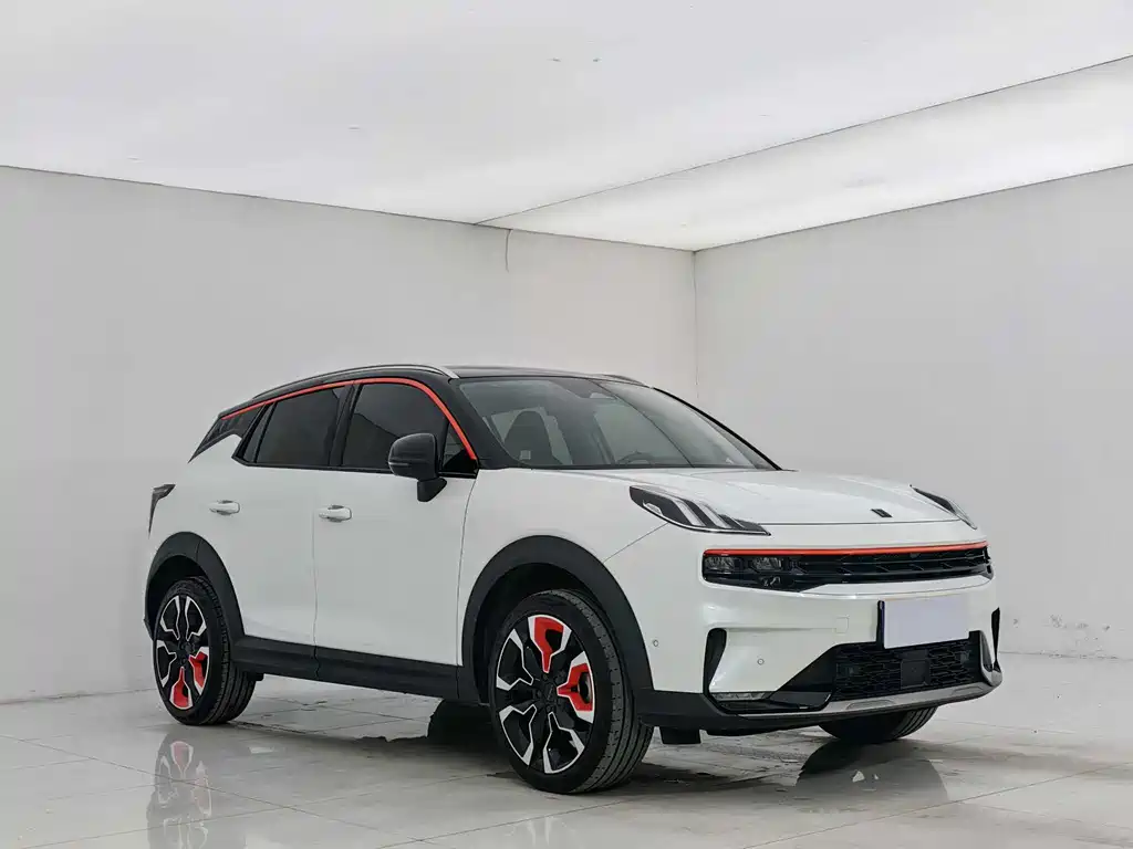 Lynk & Co 06 2023