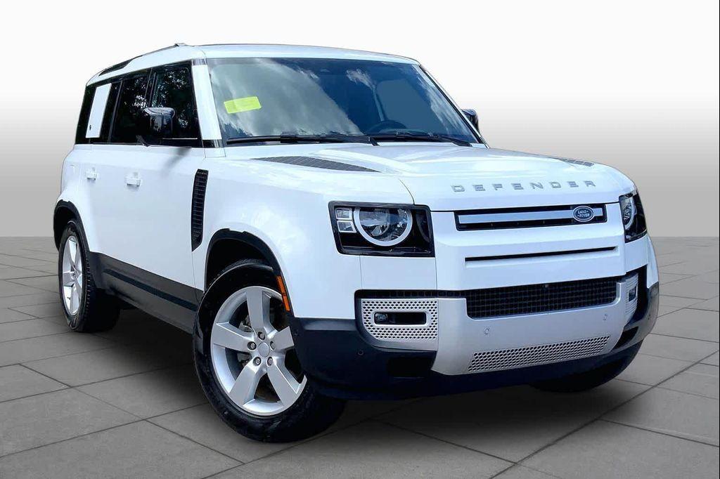Land Rover Defender 2023