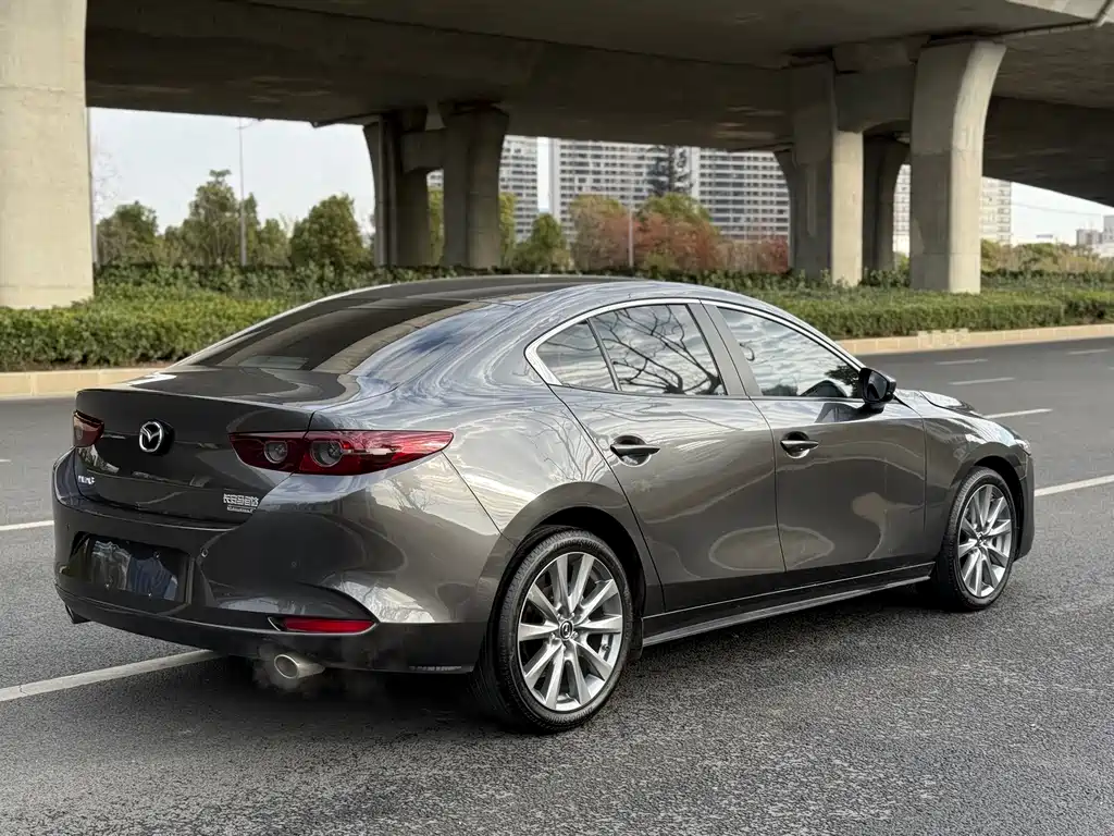 Mazda 3 2024