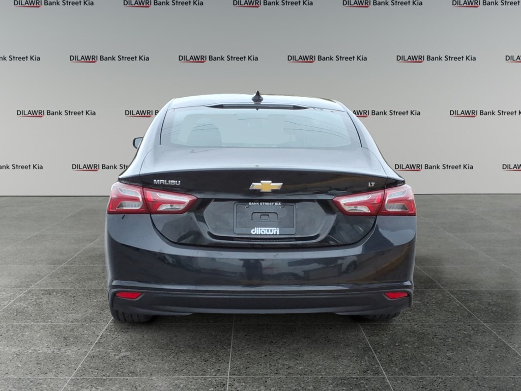 Chevrolet Malibu 2021