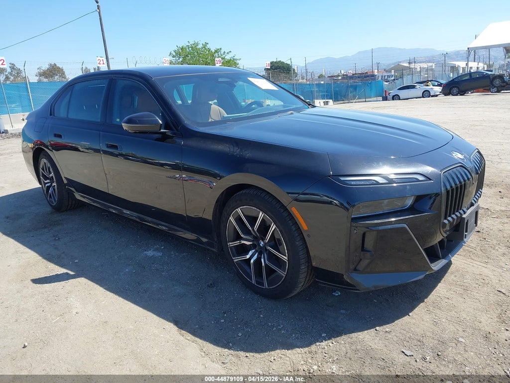 BMW 740 2024