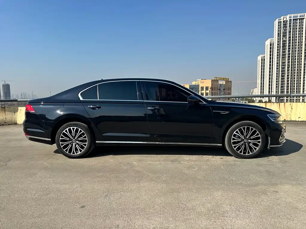 Volkswagen Phideon 2023