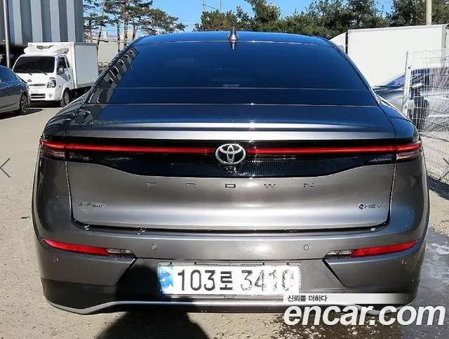 Toyota Crown 2024