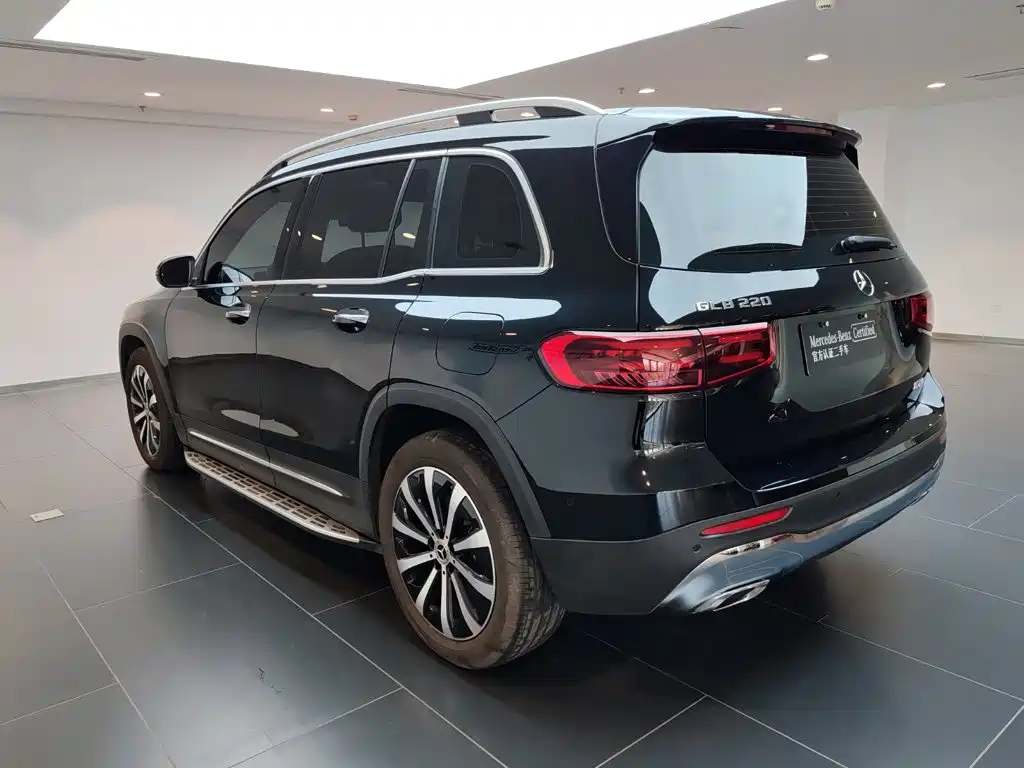Mercedes-Benz GLB 2025