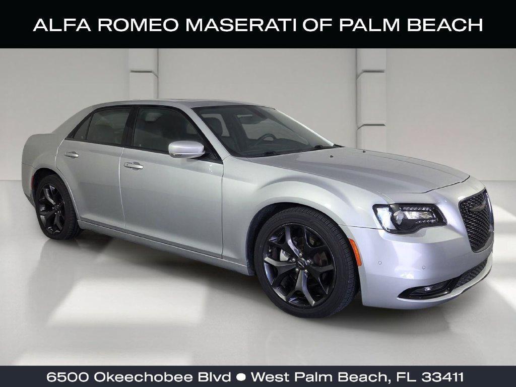 Chrysler 300 2023