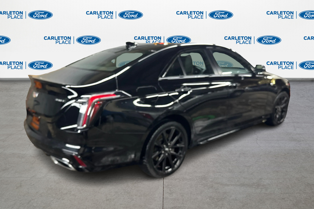 Cadillac CT4 2023