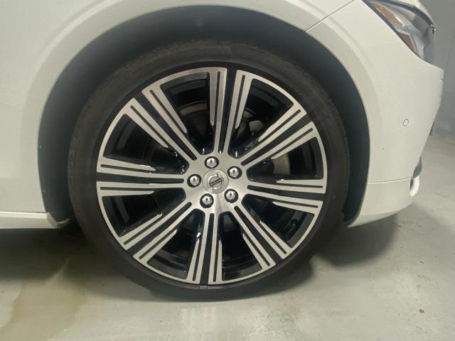 Volvo S90 2023