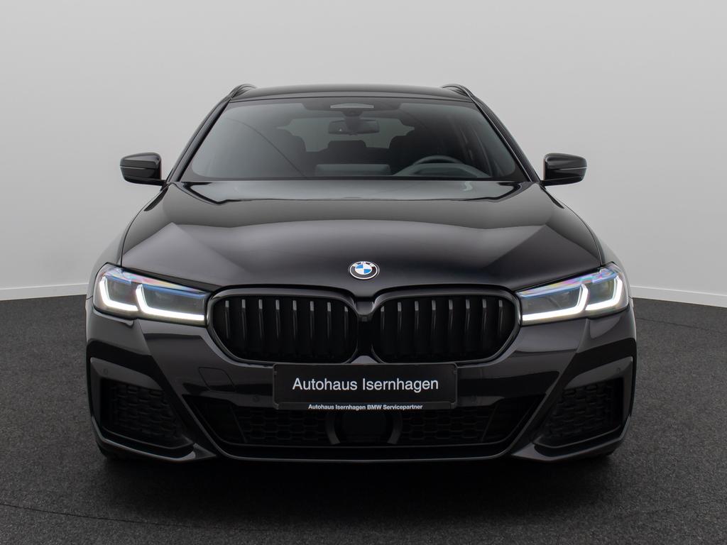BMW 540 2023