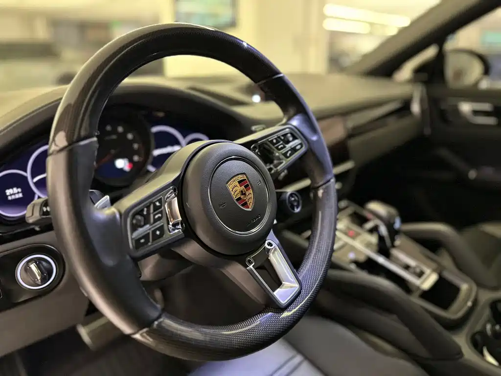 Porsche Cayenne 2022