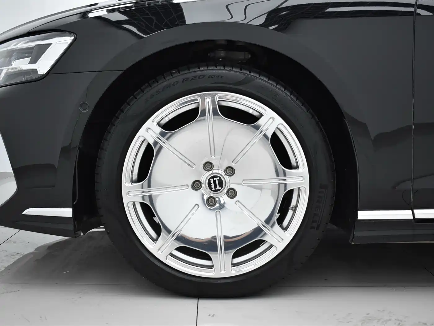 Audi A8 2024