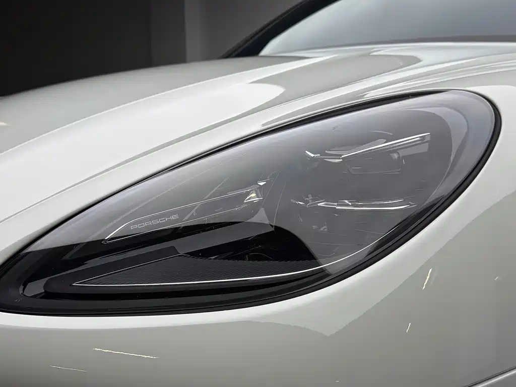 Porsche Macan 2023