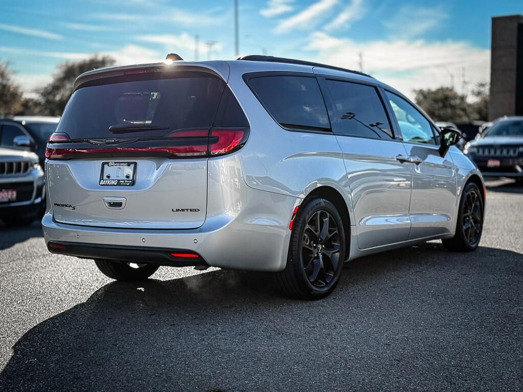 Chrysler Pacifica 2024
