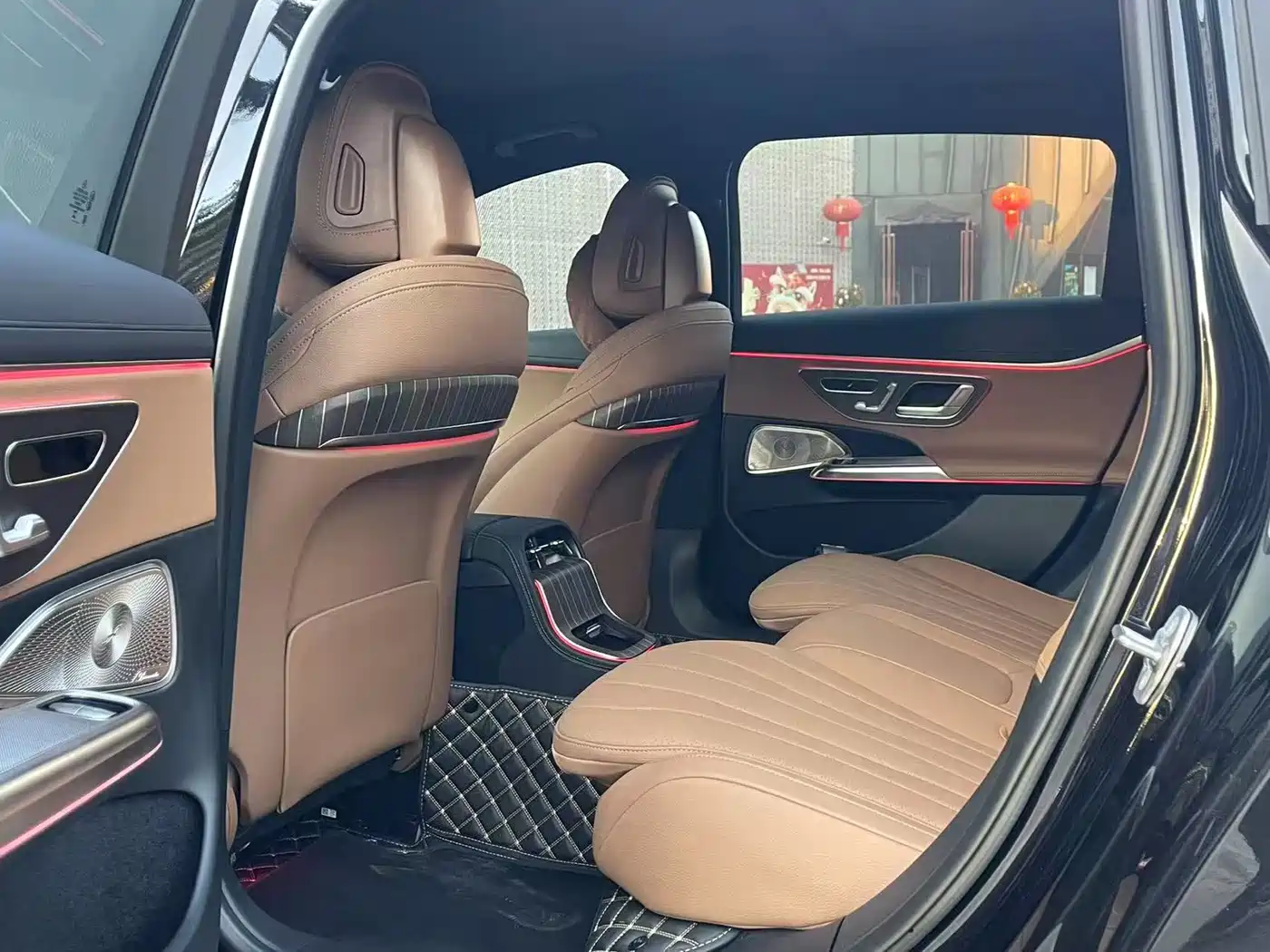 Mercedes-Benz E-Класс 2025