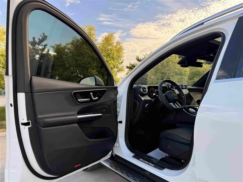 Mercedes-Benz GLC 2024