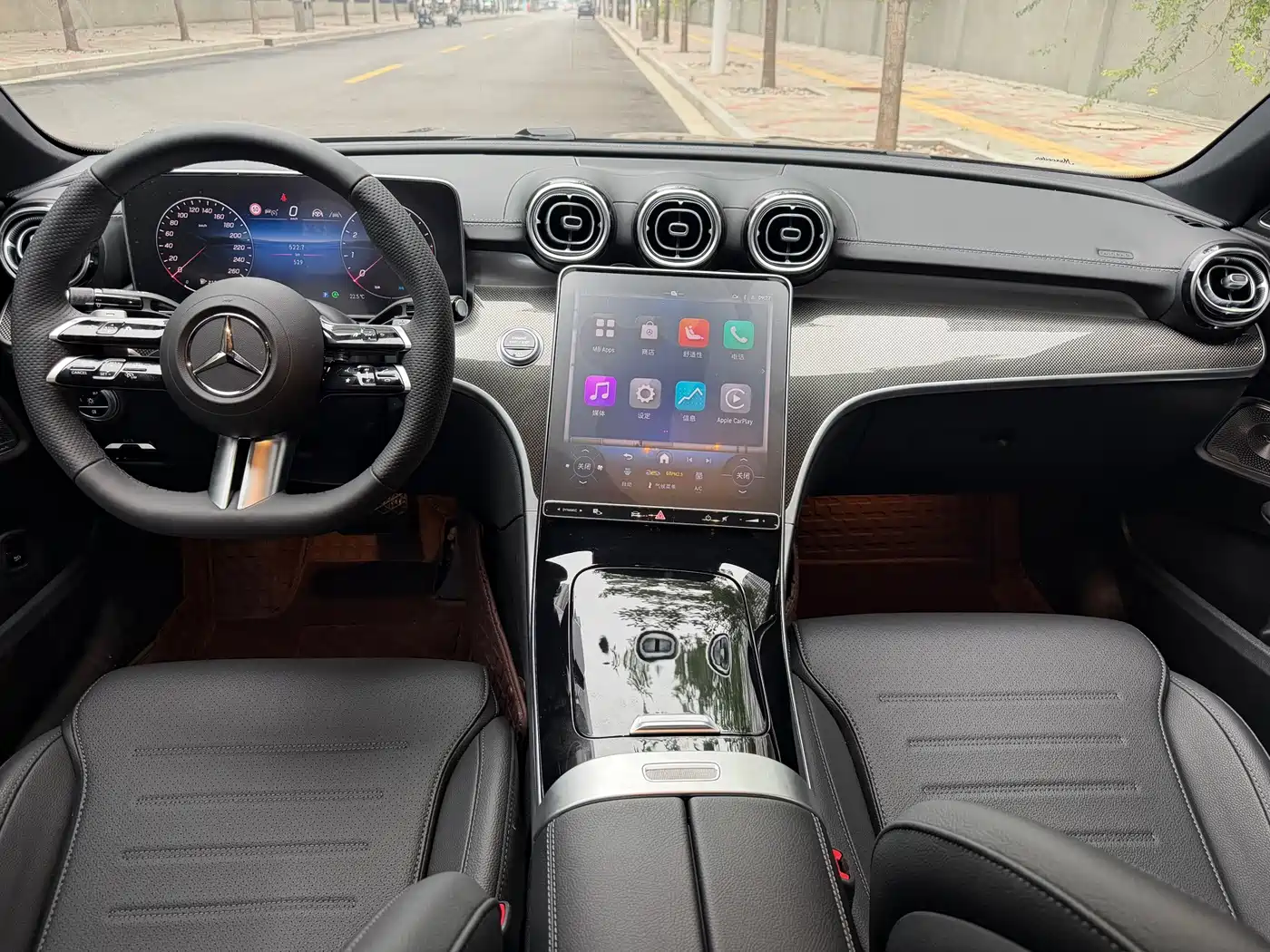 Mercedes-Benz C-Класс 2026