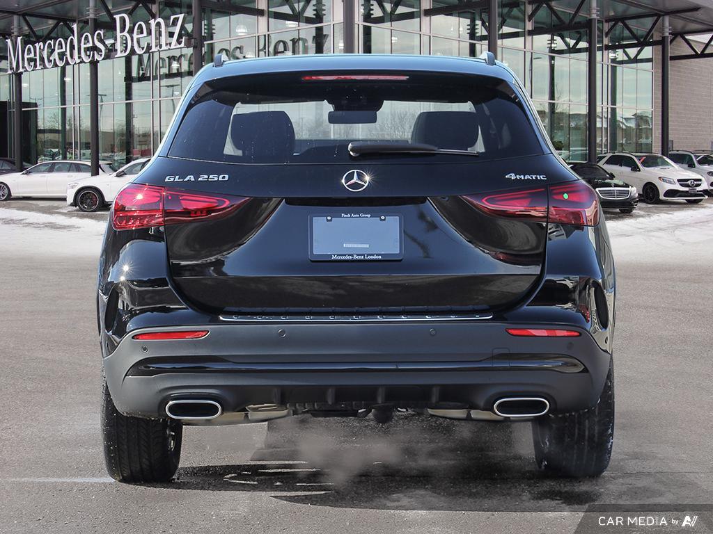 Mercedes-Benz GLA 2025