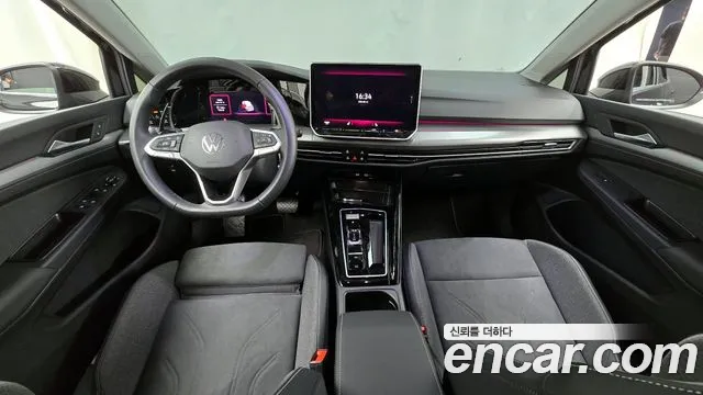 Volkswagen Golf 2025