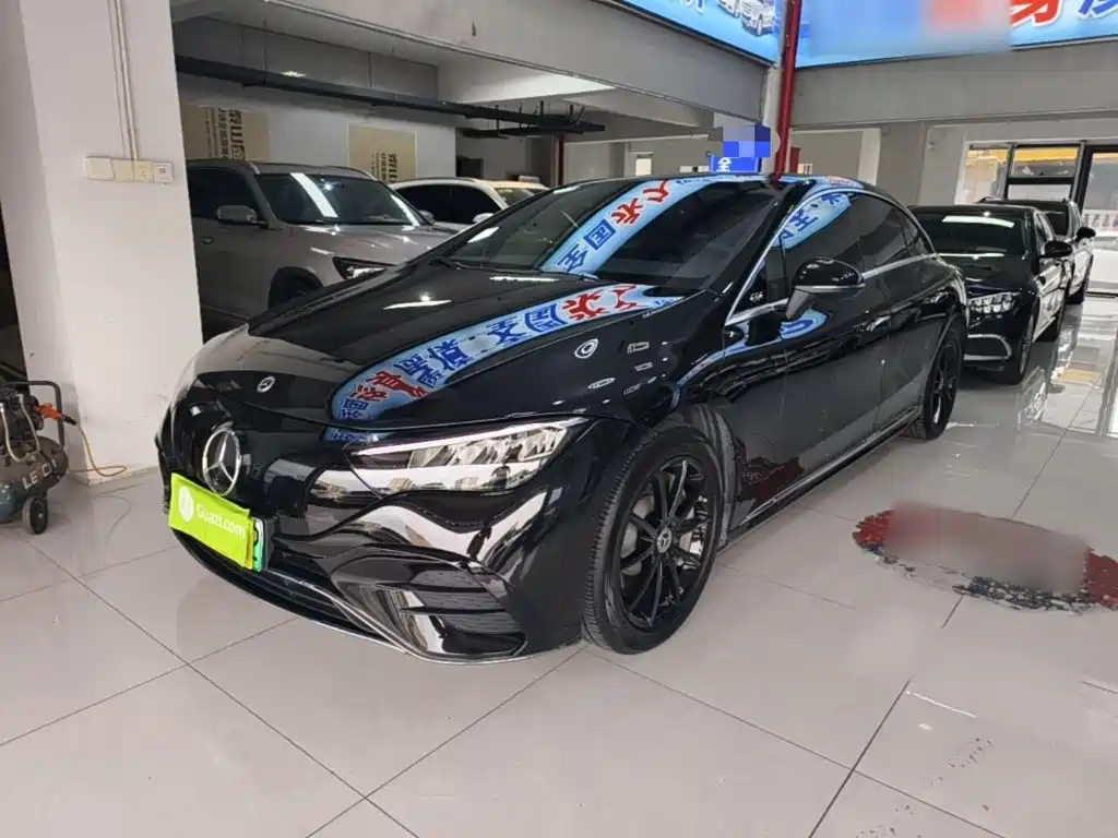 Mercedes-Benz EQE 2024