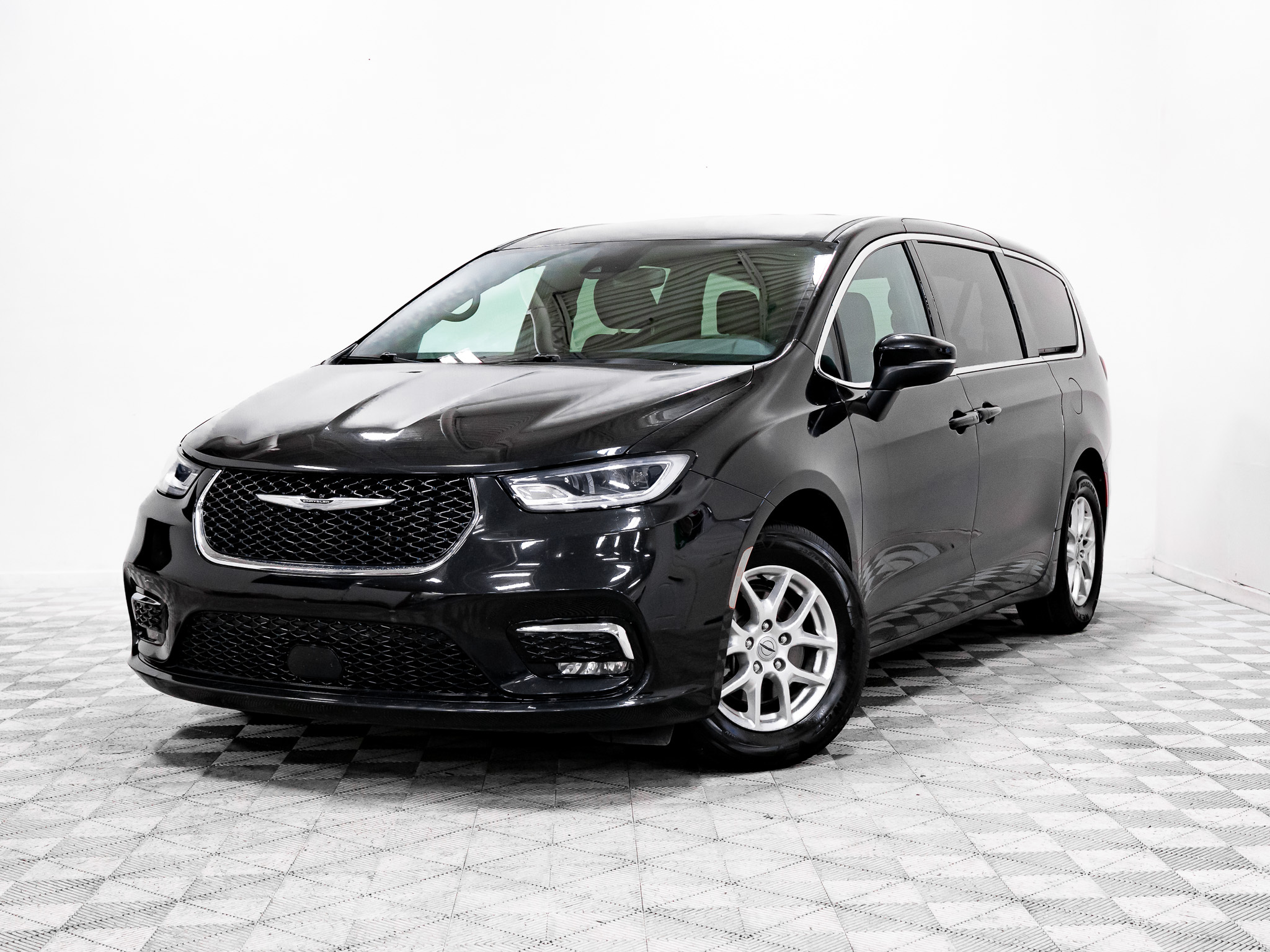 Chrysler Pacifica 2023