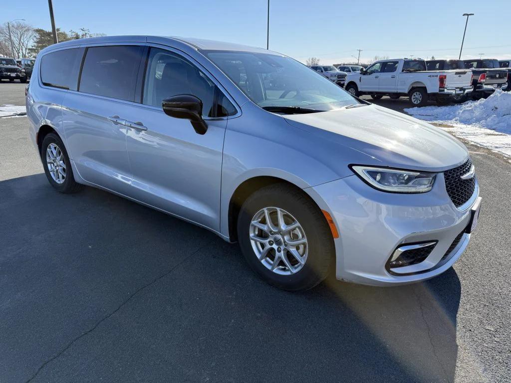 Chrysler Pacifica 2024