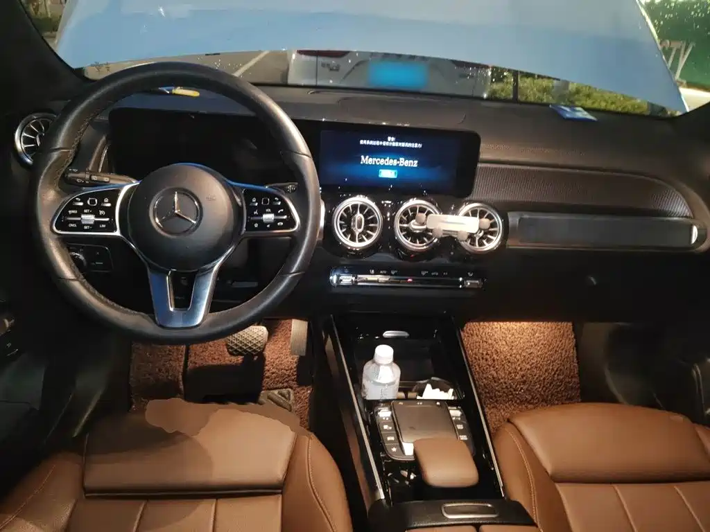 Mercedes-Benz GLB 2021