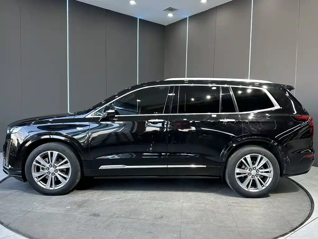 Cadillac XT6 2021