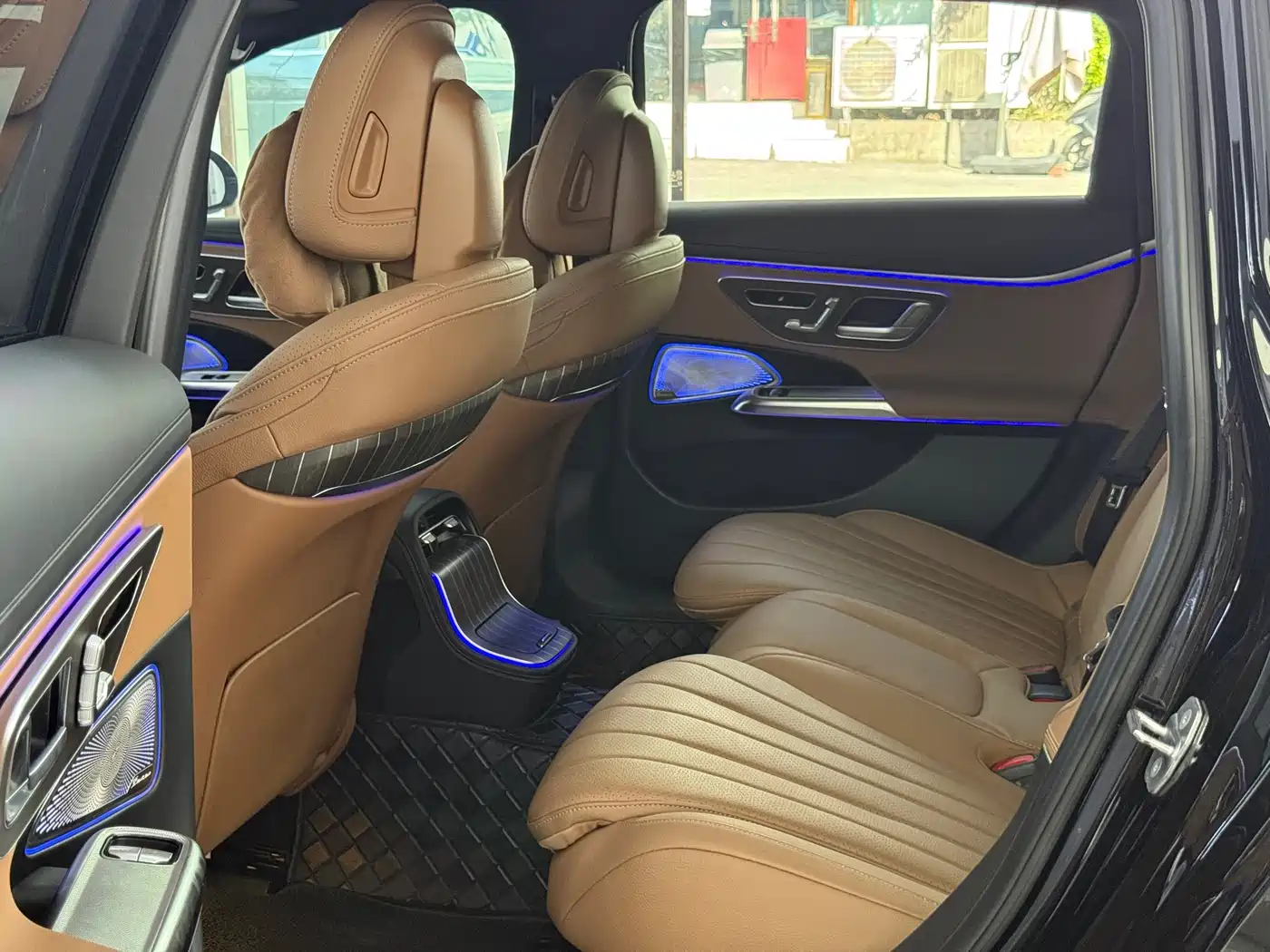 Mercedes-Benz E-Класс 2024