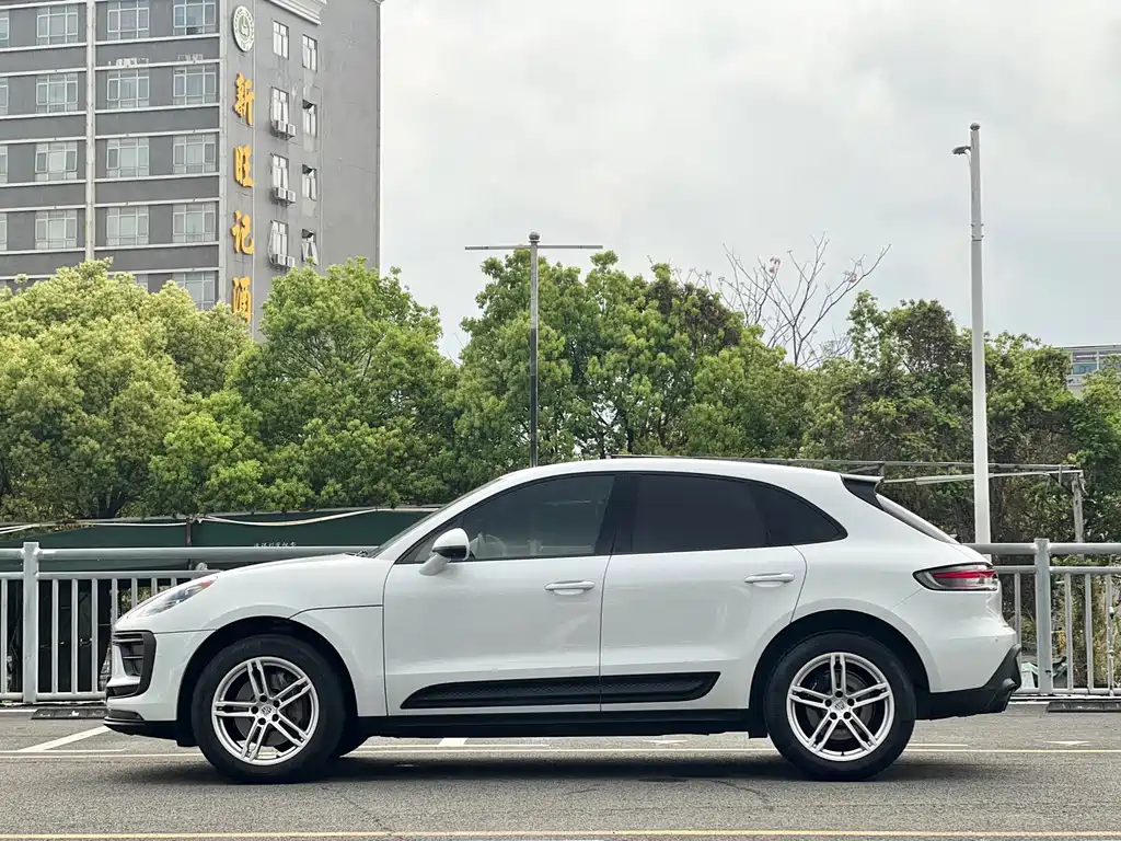 Porsche Macan 2023