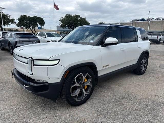 Rivian R1S 2023