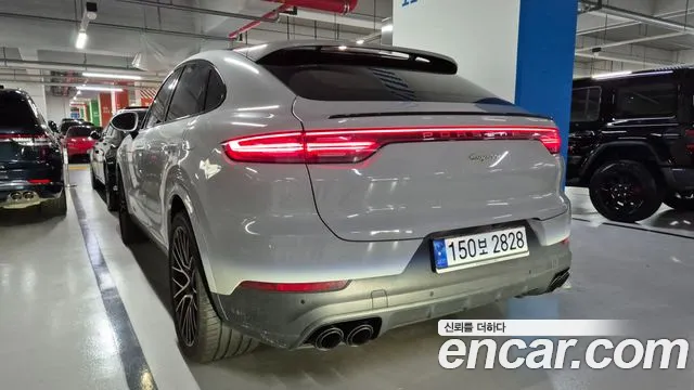 Porsche Cayenne 2021