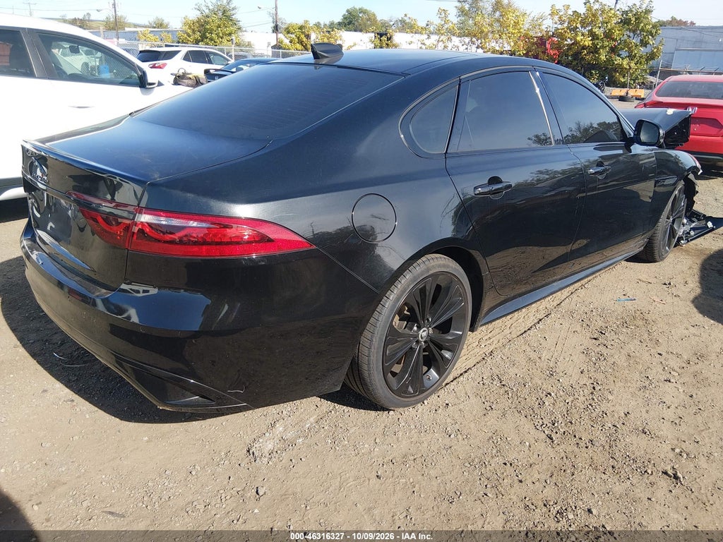 Jaguar XF 2024
