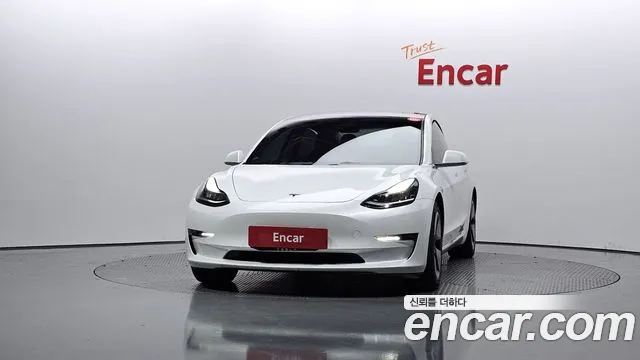 Tesla Model 3 2020