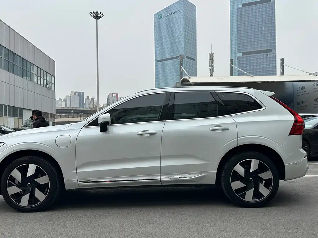 Volvo XC60 2024