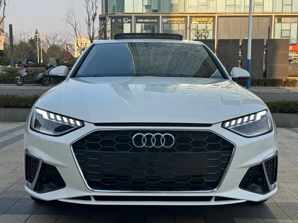 Audi A4 2022